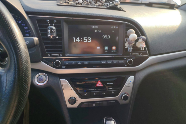 现代 领动 2016款 1.6L 自动智炫·豪华型局部细节16