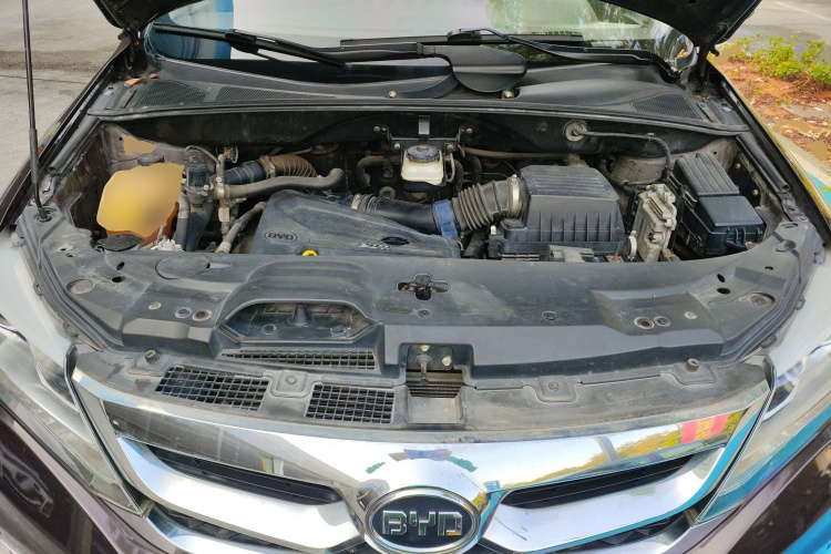 比亚迪S7 2015款 2.0T 自动尊贵型局部细节24