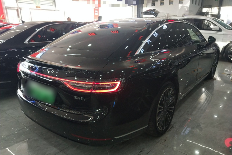 鸿蒙智行 享界S9 2024款 纯电 Ultra 四驱旗舰版车身外观7