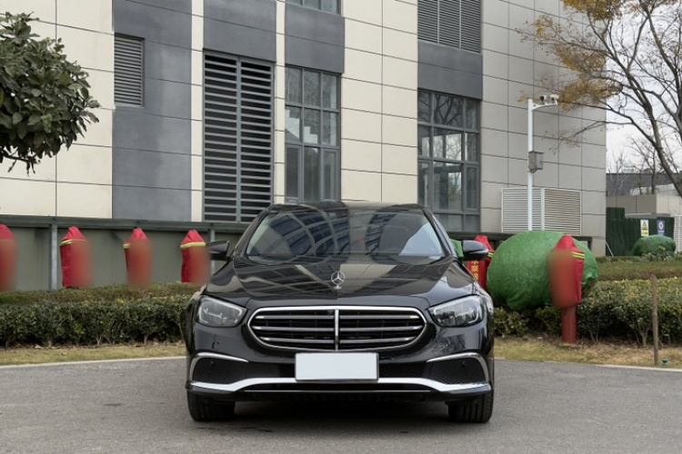 奔驰E级 2023款 E 260 L车身外观6015