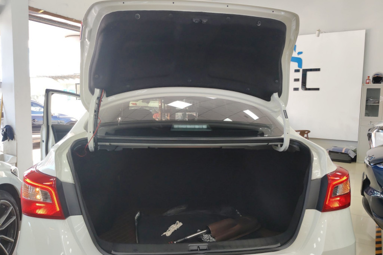 日产 轩逸 2024款 经典 1.6XE CVT舒适版局部细节23