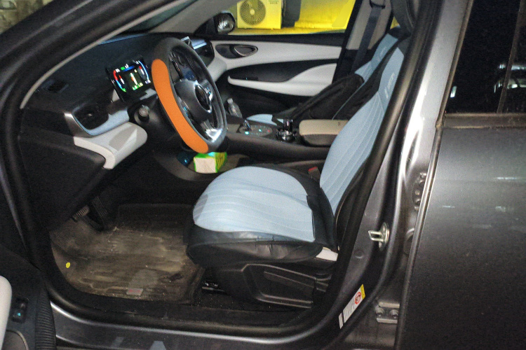 比亚迪 海豹05 DM-i 2025款 DM-i 智驾版 55KM豪华型中控内饰19