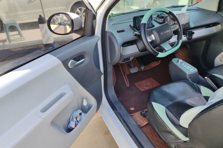 长安启源 长安Lumin 2023款 205km 香沁款中控内饰7003