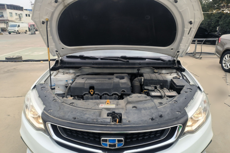 吉利汽车 远景 2019款 升级版 1.5L CVT豪华型 国VI机舱底盘24