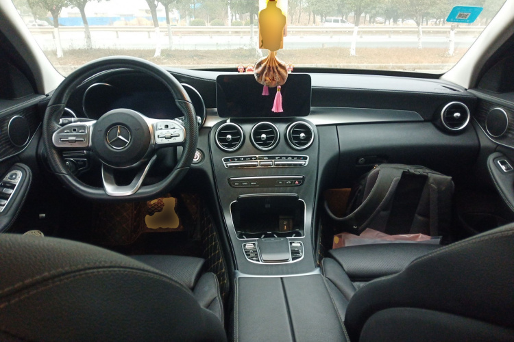 奔驰C级 2021款 C 260 L 运动版中控内饰12