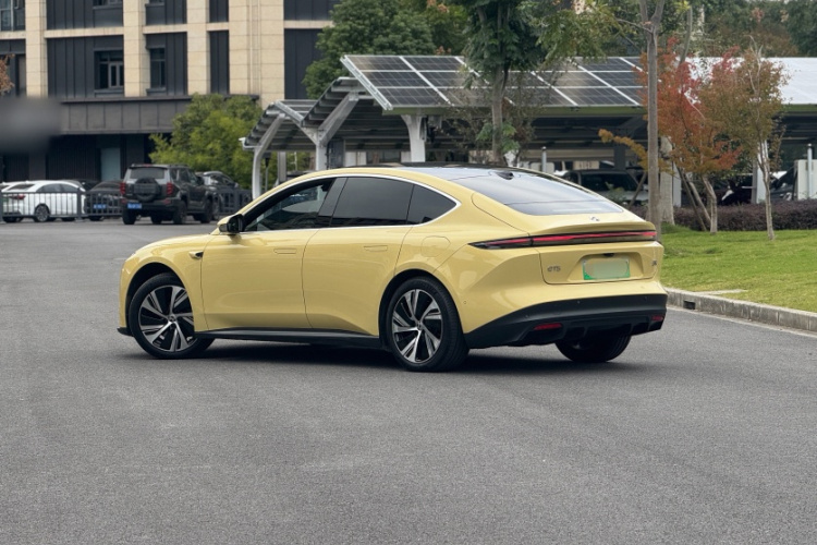 蔚来ET5 2024款 75kWh车身外观6005