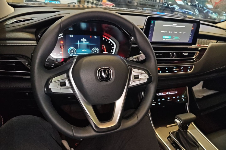 长安CS75 2023款 畅享版 1.5T DCT豪华版中控内饰12