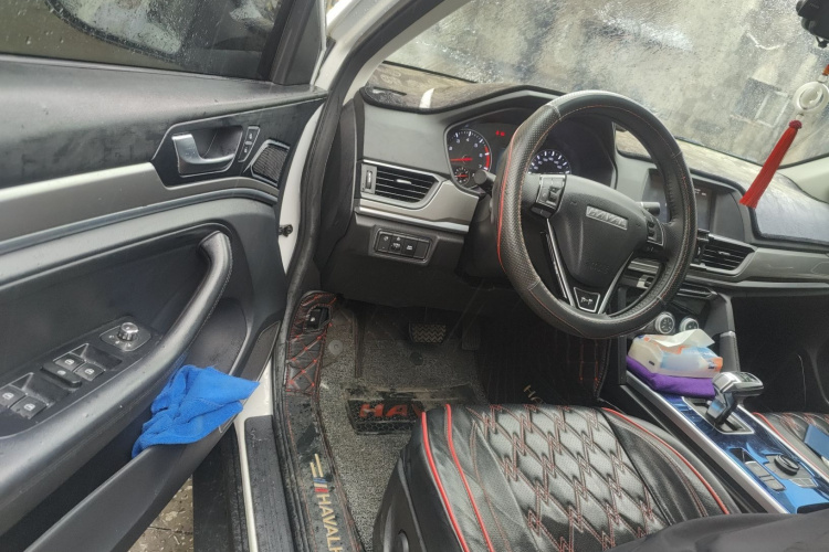 哈弗H6 2021款 运动版 1.5T 自动精英智联型 六边形格栅中控内饰7003