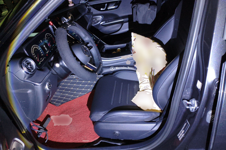 奔驰C级 2022款 改款 C 260 L 皓夜运动版中控内饰19