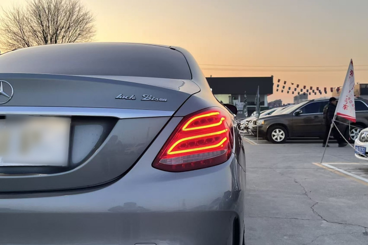 奔驰C级 2015款 C 200 L 运动型车身外观6010