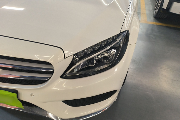 奔驰C级(进口) 2015款 C 200 旅行轿车局部细节36