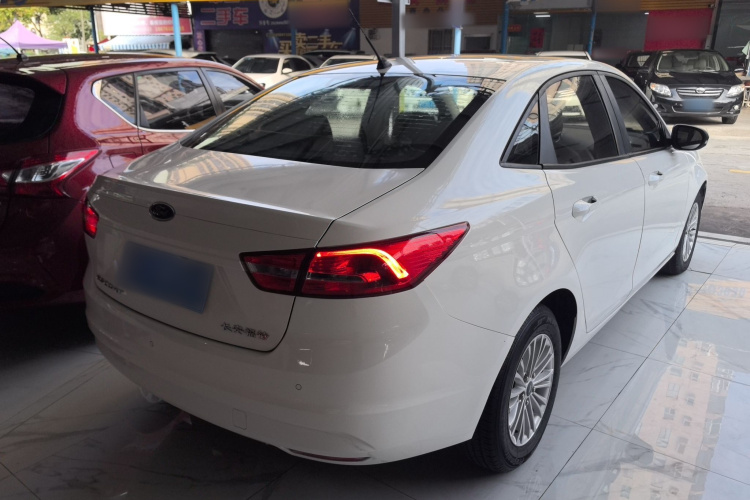 福特 福睿斯 2015款 1.5L 自动舒适型车身外观6001