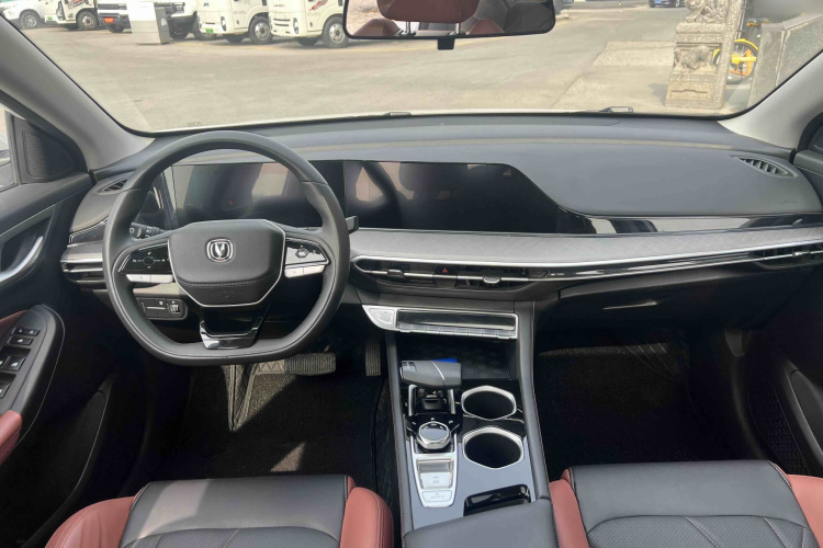 长安 逸动 2023款 畅享版 PLUS 蓝鲸NE 1.4T GDI DCT尊贵版中控内饰7001