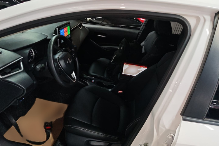 丰田 卡罗拉 2019款 1.2T S-CVT GL先锋版局部细节19