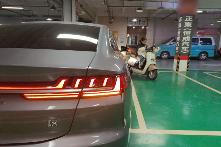 比亚迪 汉 2020款 EV 超长续航版豪华型车身外观6006
