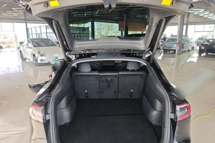 特斯拉 Model Y 2022款 后轮驱动版机舱底盘23