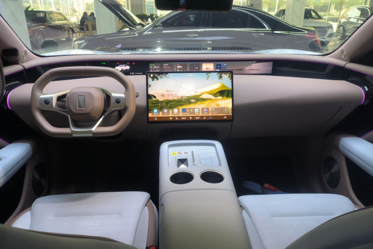 阿维塔07 2024款 Pro+纯电版中控内饰12