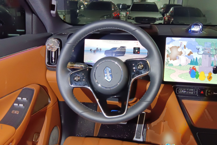 鸿蒙智行 问界M8 2025款 增程 Max+版 53.4kWh 6座版中控内饰13