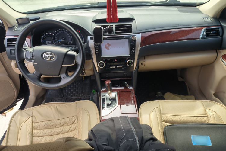 丰田 凯美瑞 2013款 2.5G 舒适版中控内饰12