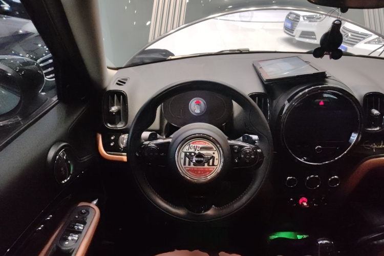 MINI Countryman 2021款 2.0T COOPER S ALL4中控内饰13