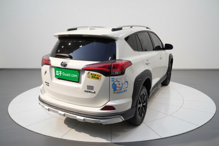 丰田 RAV4荣放 2019款 2.0L CVT两驱风尚X限量版 国VI车身外观7