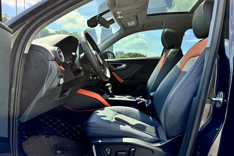 奥迪Q2L 2018款 35 TFSI 时尚致雅型 国V中控内饰7009