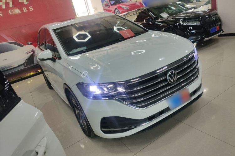 大众 威然 2020款 330TSI 豪华版车身外观3