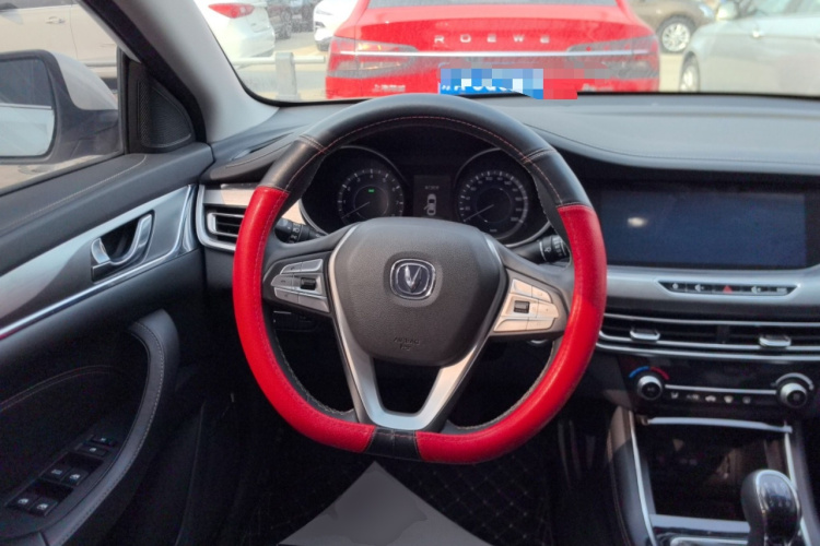 长安 逸动 2019款 高能版 1.6L GDI 手动先锋型 国VI局部细节13