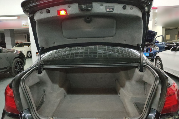 宝马7系 2014款 730Li 臻享型局部细节23