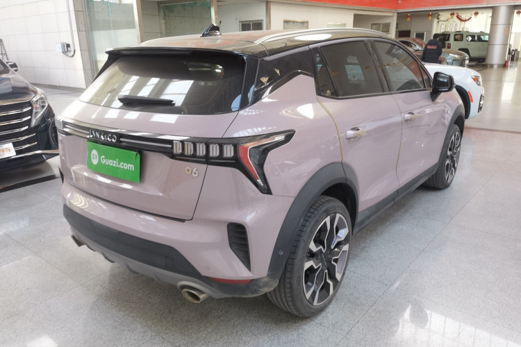 领克06 2023款 Remix 1.5T Shero车身外观7