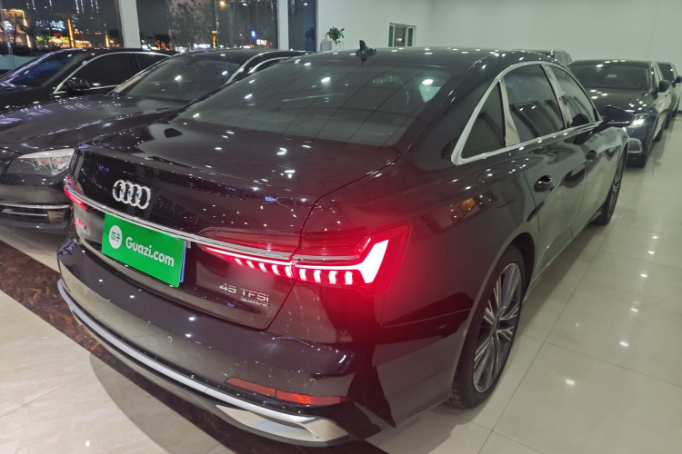 奥迪A6L 2023款 改款 45 TFSI quattro 臻选动感型车身外观6005