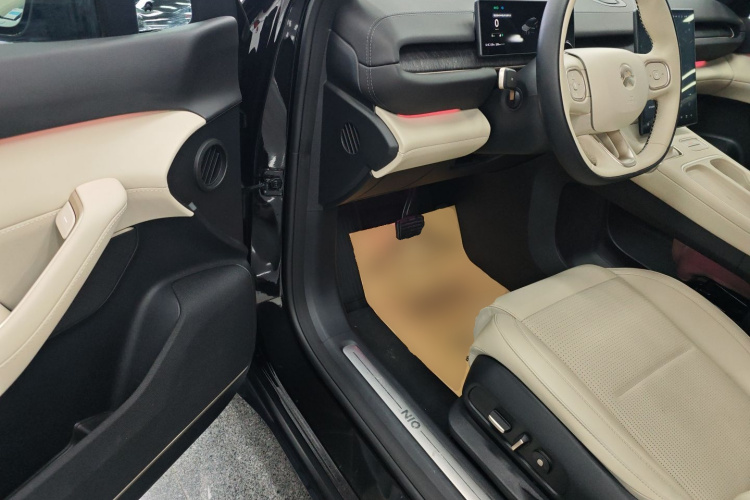 蔚来ES6 2023款 75kWh中控内饰20