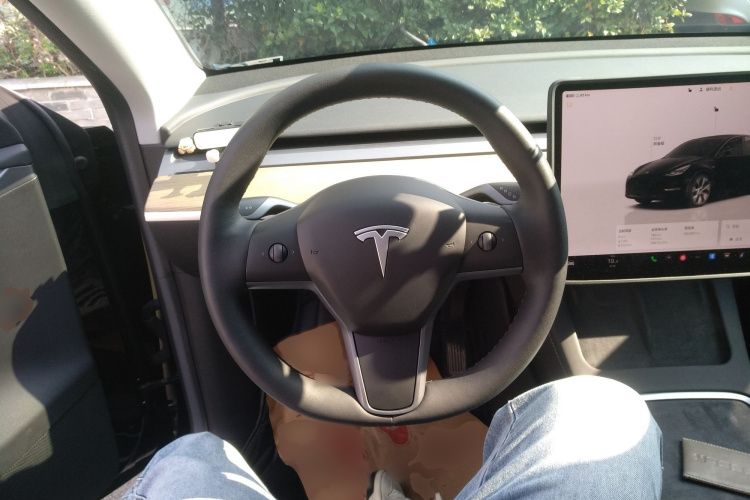 特斯拉 Model Y 2022款 改款 后轮驱动版局部细节13