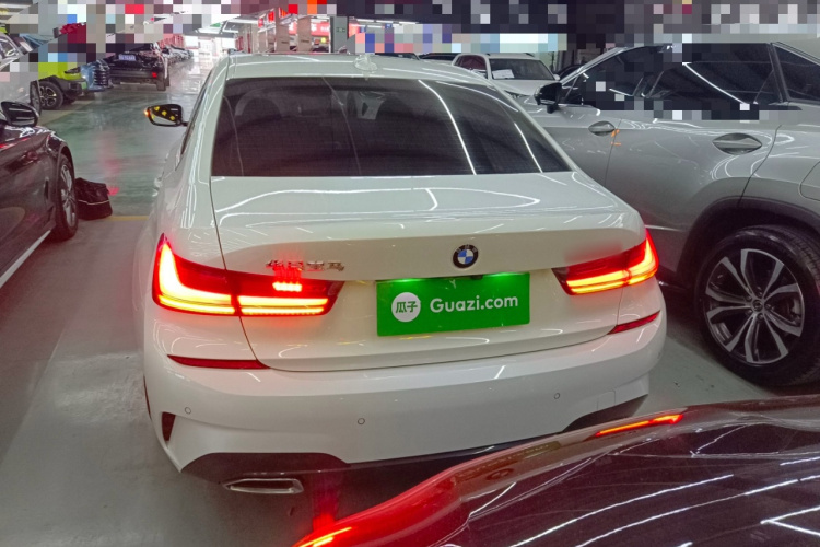 宝马3系 2021款 320Li M运动套装车身外观6