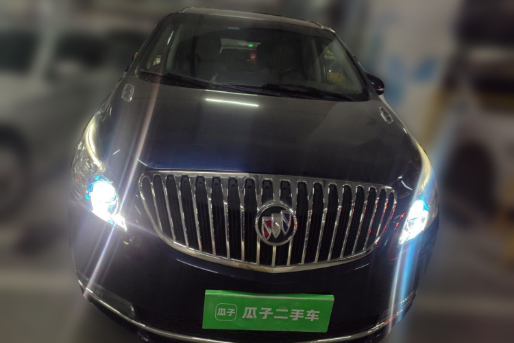 别克GL8 2013款 3.0L GT豪华商务豪雅版车身外观6001