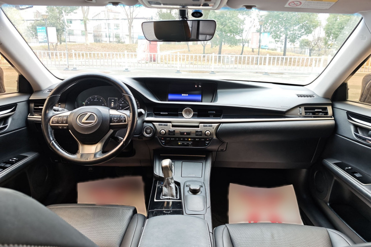 雷克萨斯ES 2015款 200 精英版中控内饰7003