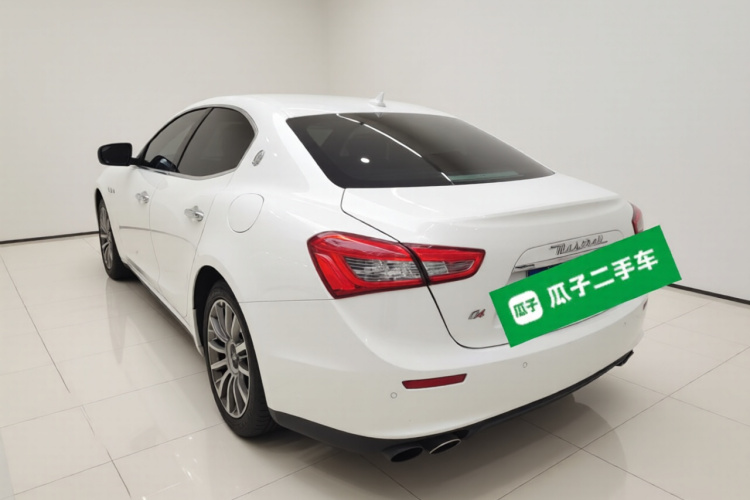 玛莎拉蒂 Ghibli 2014款 3.0T 标准版车身外观5