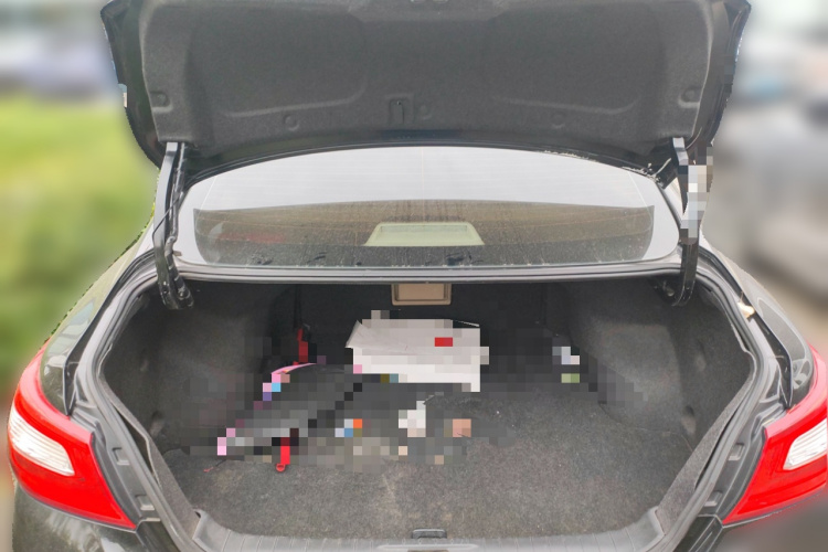 日产 天籁 2016款 2.0L XE 时尚版中控内饰23