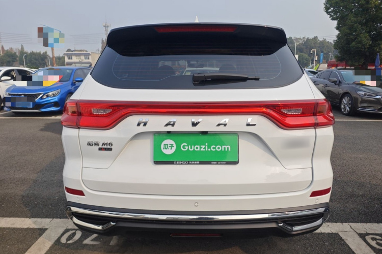 哈弗M6 2021款 PLUS 1.5T 手动豪华智联型车身外观6