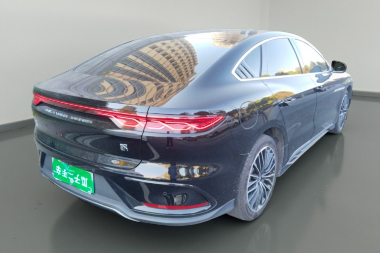 比亚迪 汉 2022款 DM-i 121KM 尊荣型车身外观7