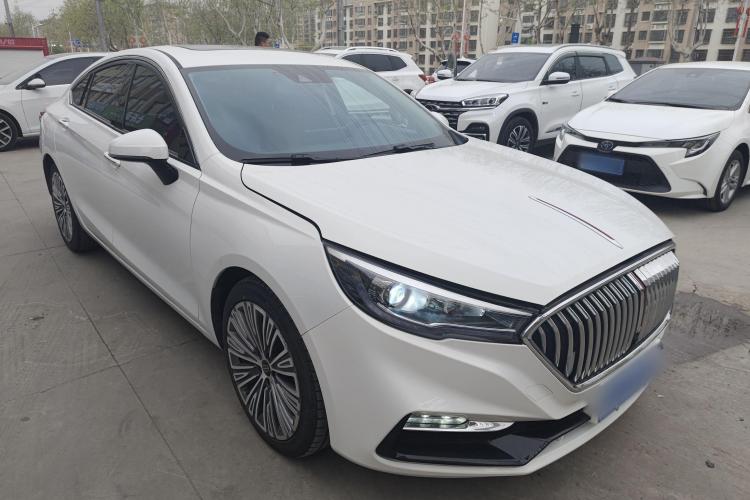 红旗H5 2022款 经典款 改款 1.8T 自动智联旗韵版车身外观3