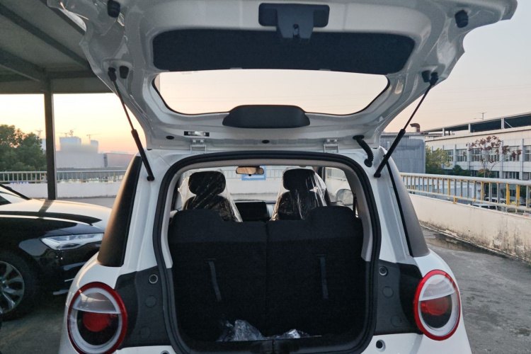 长安启源 长安Lumin 2026款 宝藏版 205km 酷爱米 宁德机舱底盘23