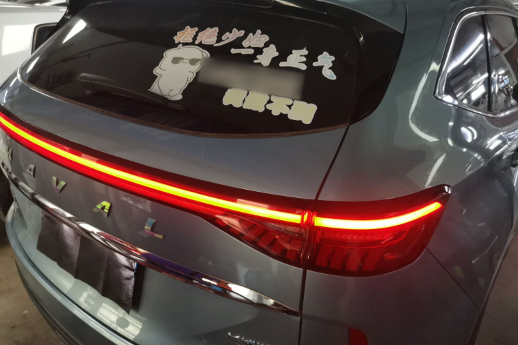 哈弗H6 2022款 第三代 1.5T DHT车身外观6