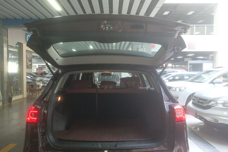 众泰T600 2015款 2.0T DCT尊贵型机舱底盘23