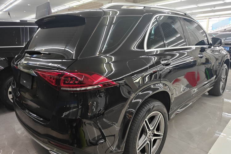奔驰GLE 2020款 改款 GLE 350 4MATIC 豪华型车身外观7