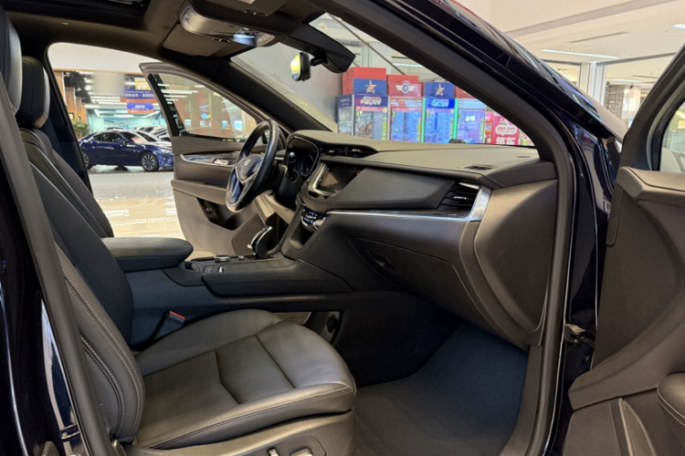 凯迪拉克XT5 2020款 28T 四驱豪华型中控内饰7001
