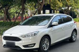 福特 福克斯 2018款 两厢经典 1.6L 自动风尚型智行版