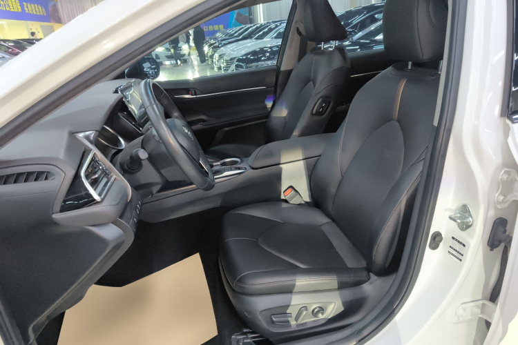 丰田 凯美瑞 2023款 2.0GVP 领先版局部细节19