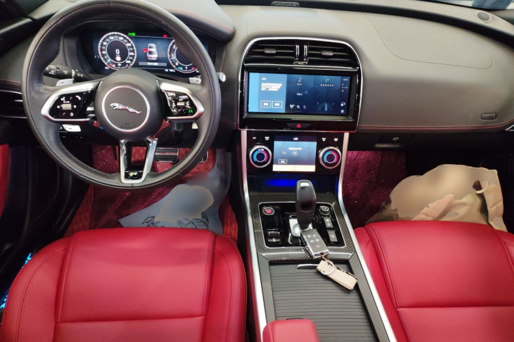 捷豹XEL 2024款 2.0T 250PS R-DYNAMIC S耀黑运动版中控内饰12