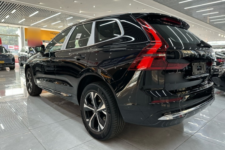 沃尔沃XC60 2026款 B5 四驱智逸豪华版车身外观6003